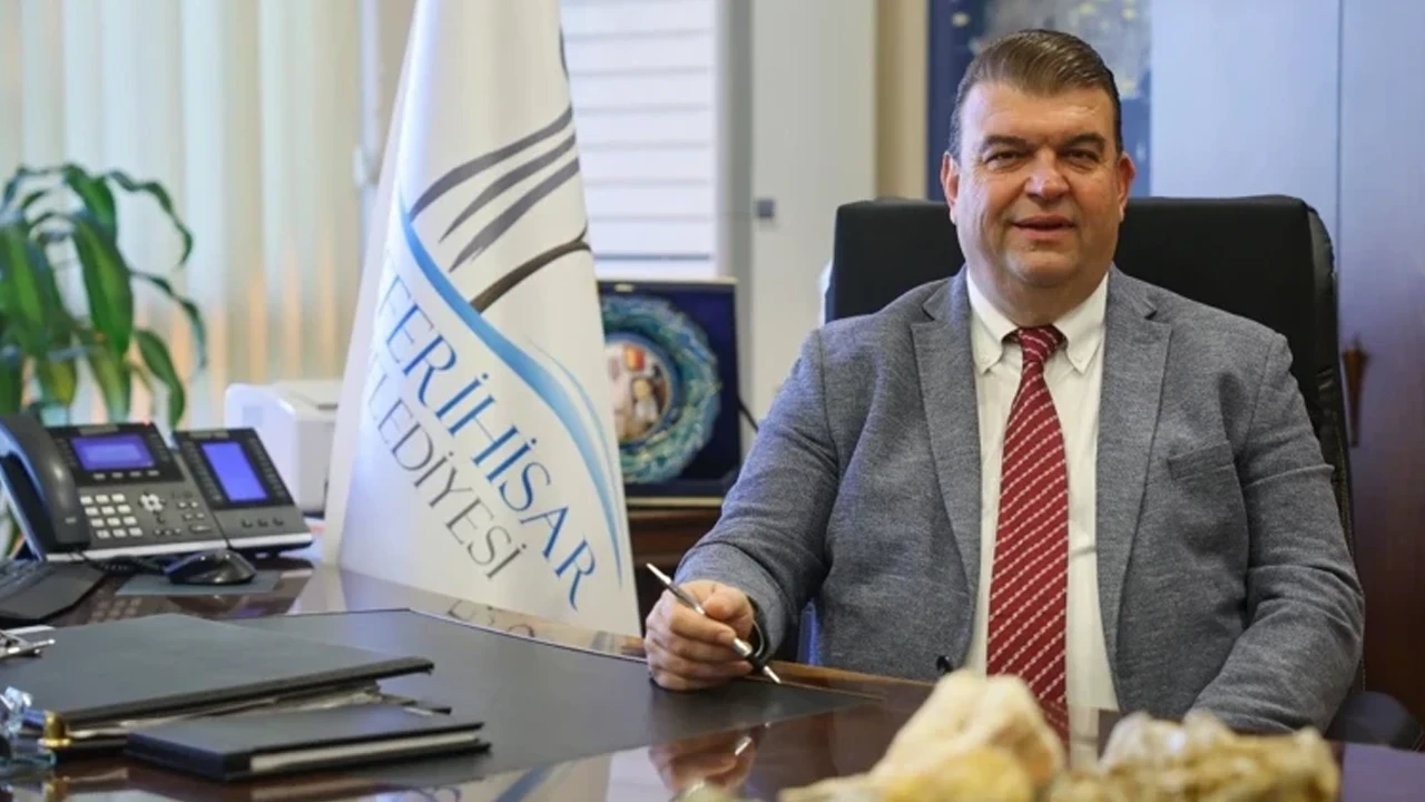 Seferihisar Belediye Başkanı İsmail Yetişkin Görevden Uzaklaştırıldı