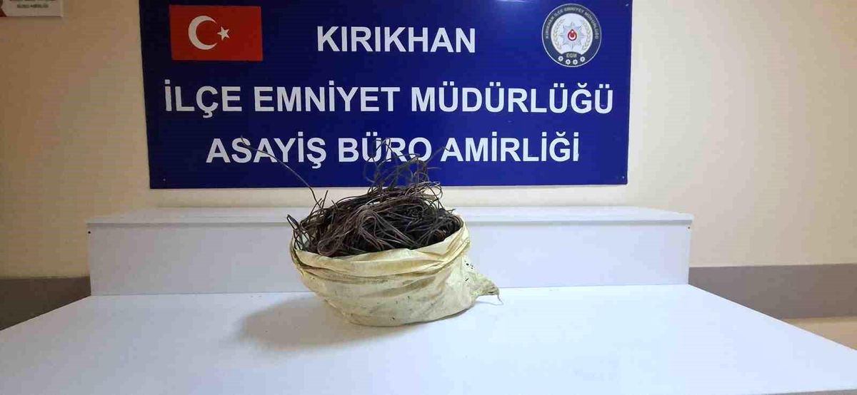 Kırıkhan'da 3 buçuk milyon TL'lik kablo çalan 3 kişi tutuklandı