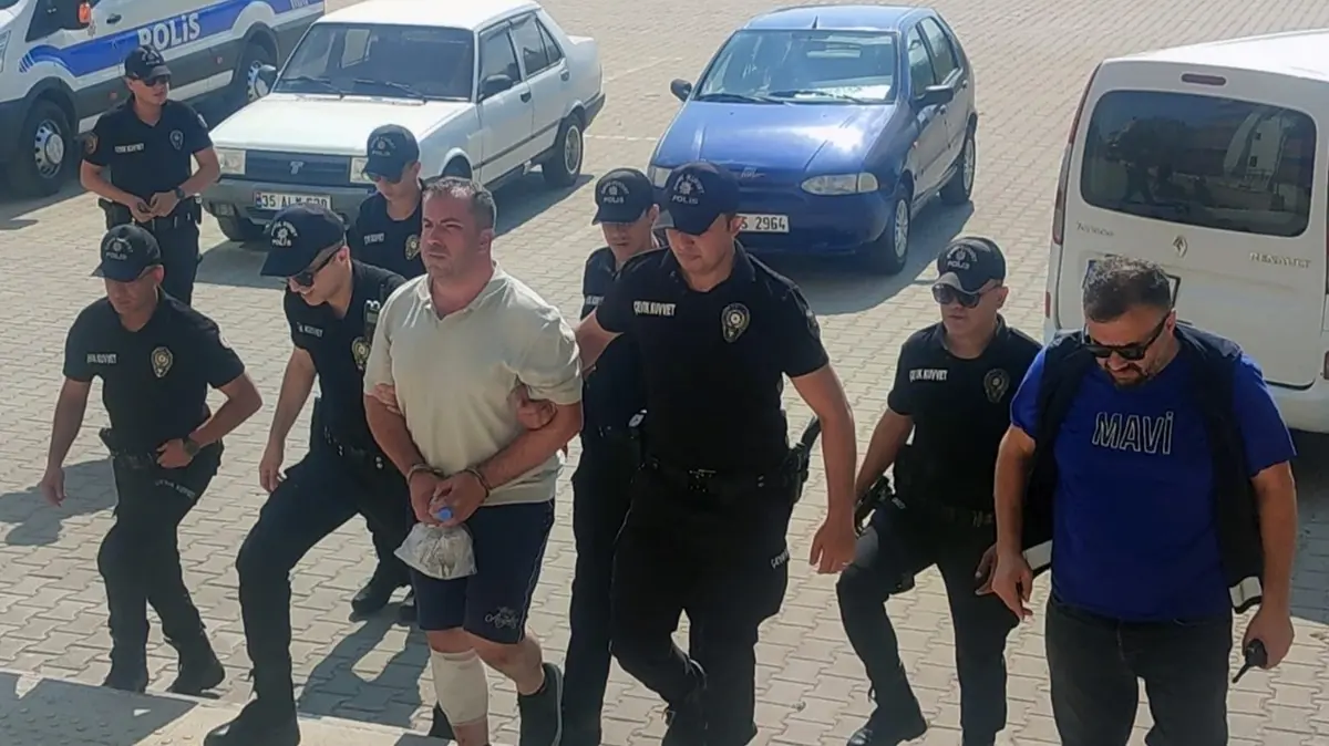 İzmir'de tartıştığı arkadaşını bıçakla öldüren zanlı tutuklandı