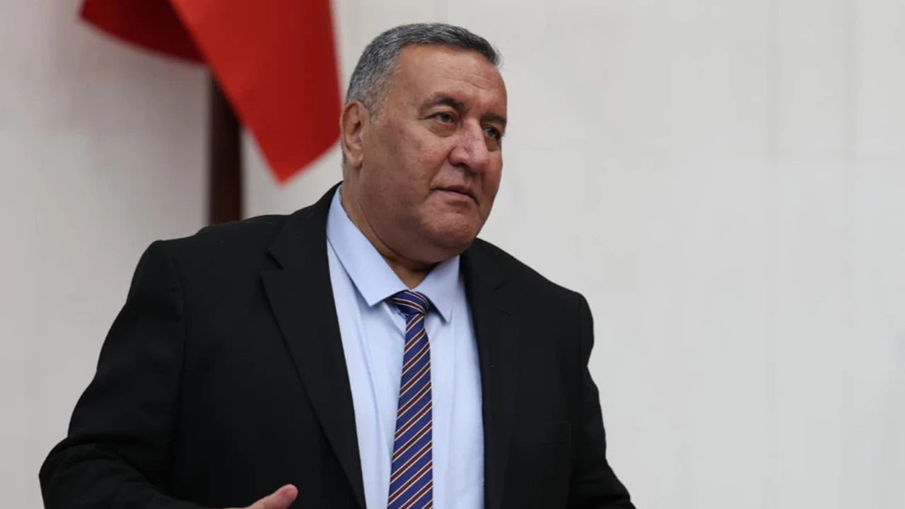 CHP'li Ömer Fethi Gürer, partisinde kalacak