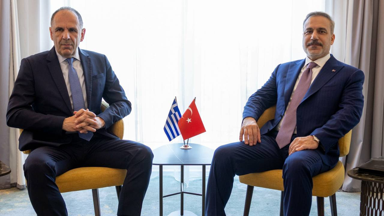 Bakan Fidan, Yunan mevkidaşı ile bir araya geldi