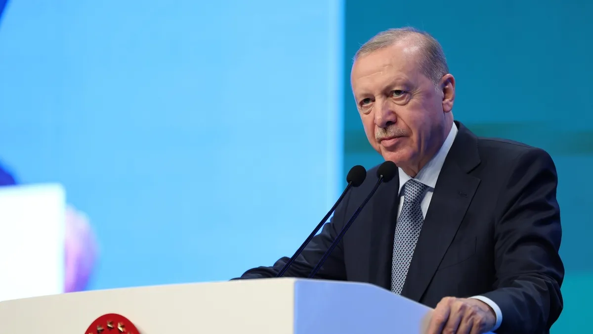 CHP'de vizyon sorunu kronik! Başkan Erdoğan'dan başkentte tarihi mesajlar: 'Adımızı şanla nakşettirdik'
