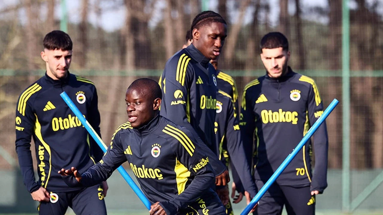 Fenerbahçe'den flaş haber! Gönderilecek 7 isim arasına o da eklendi