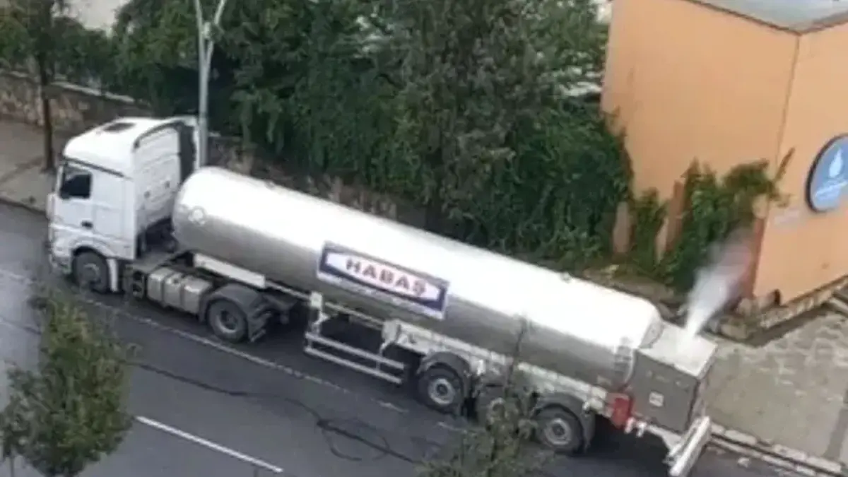 Park halindeki tankerde gaz sızıntısı! Ekipler harekete geçti