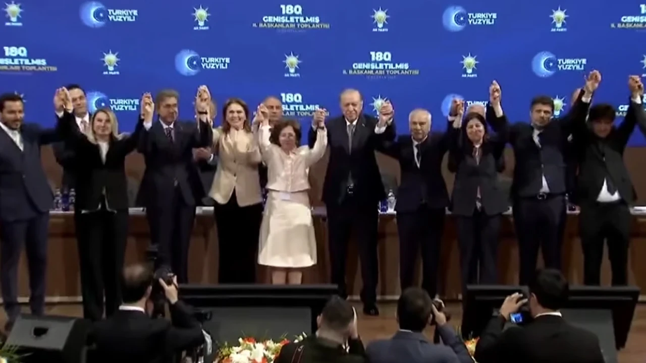 3 belediye başkanı daha AK Parti'ye katıldı!