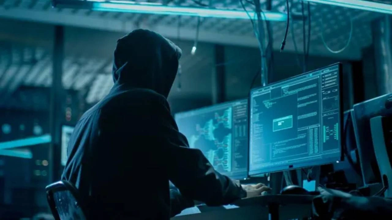 Hackerlar ünlü şarkıcının gizli arşivlerini ele geçirdi! Milyonlara satıyorlar