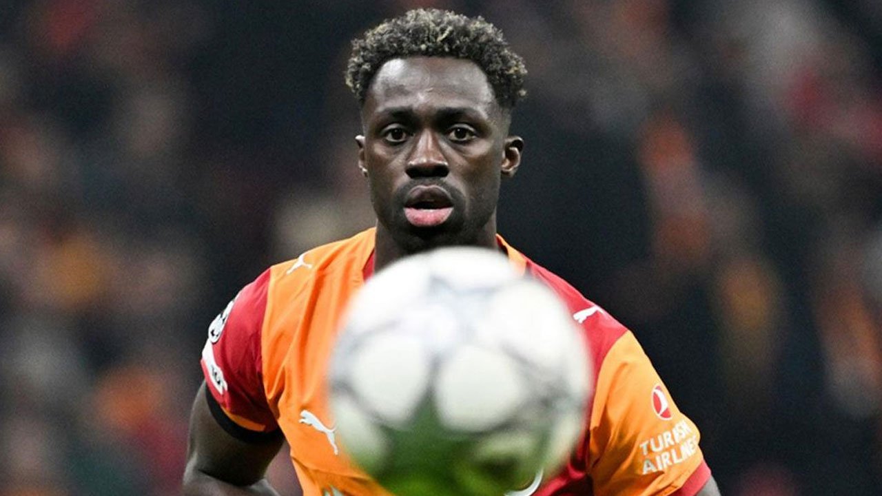 Okan Buruk'tan Davinson Sanchez kararı: Yönetime raporunu verdi