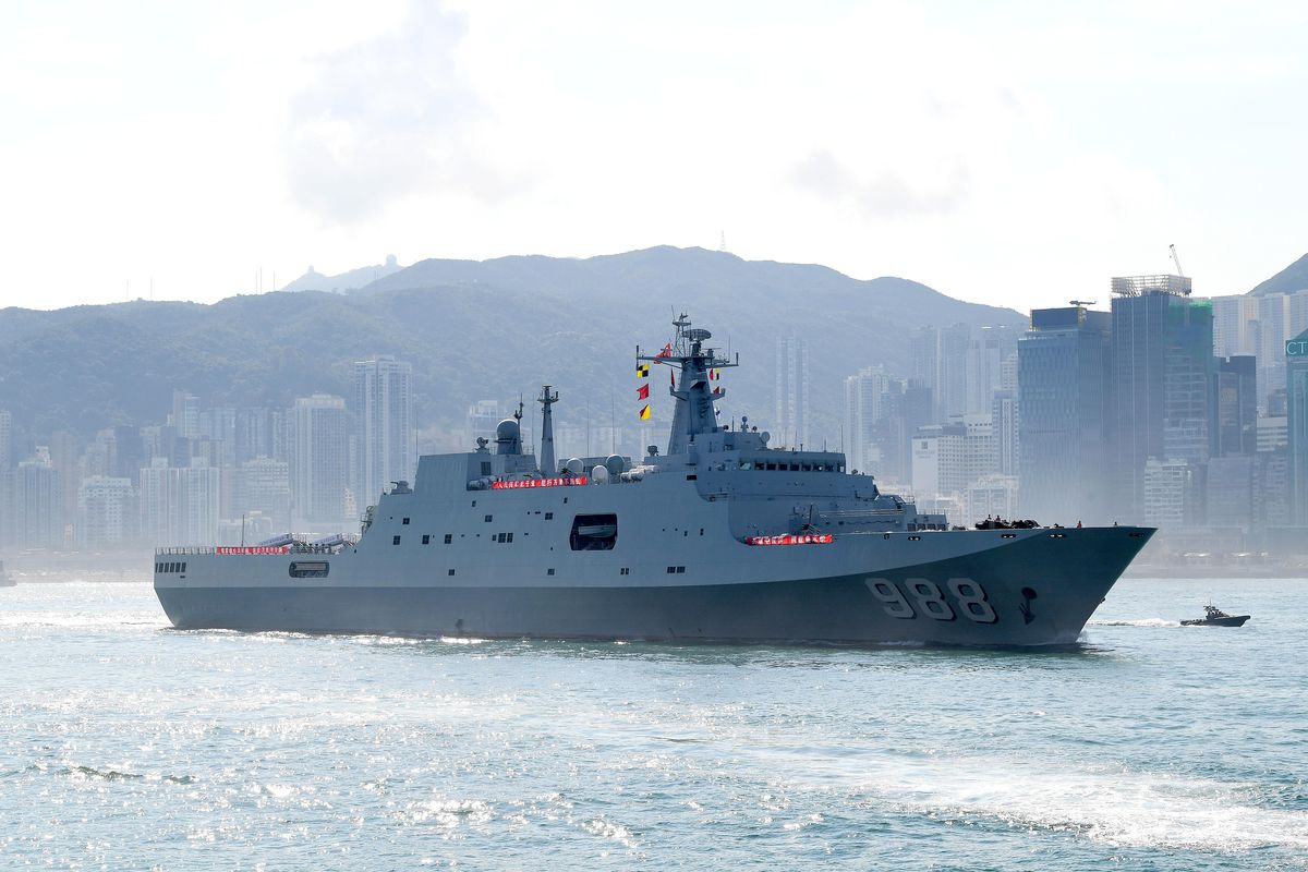 Çin Halk Kurtuluş Ordusu Hong Kong Garnizonu Ortak Devriye Düzenledi