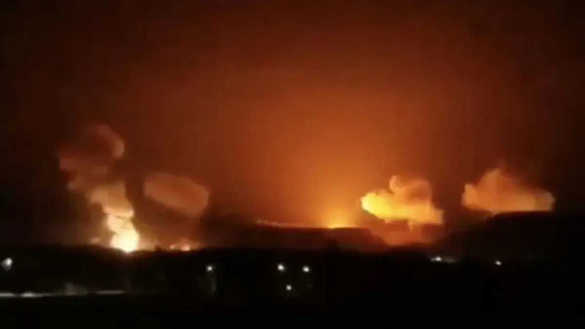 Yemen saldırı altında! Hudeyde kentinde şiddetli patlama sesleri duyuldu