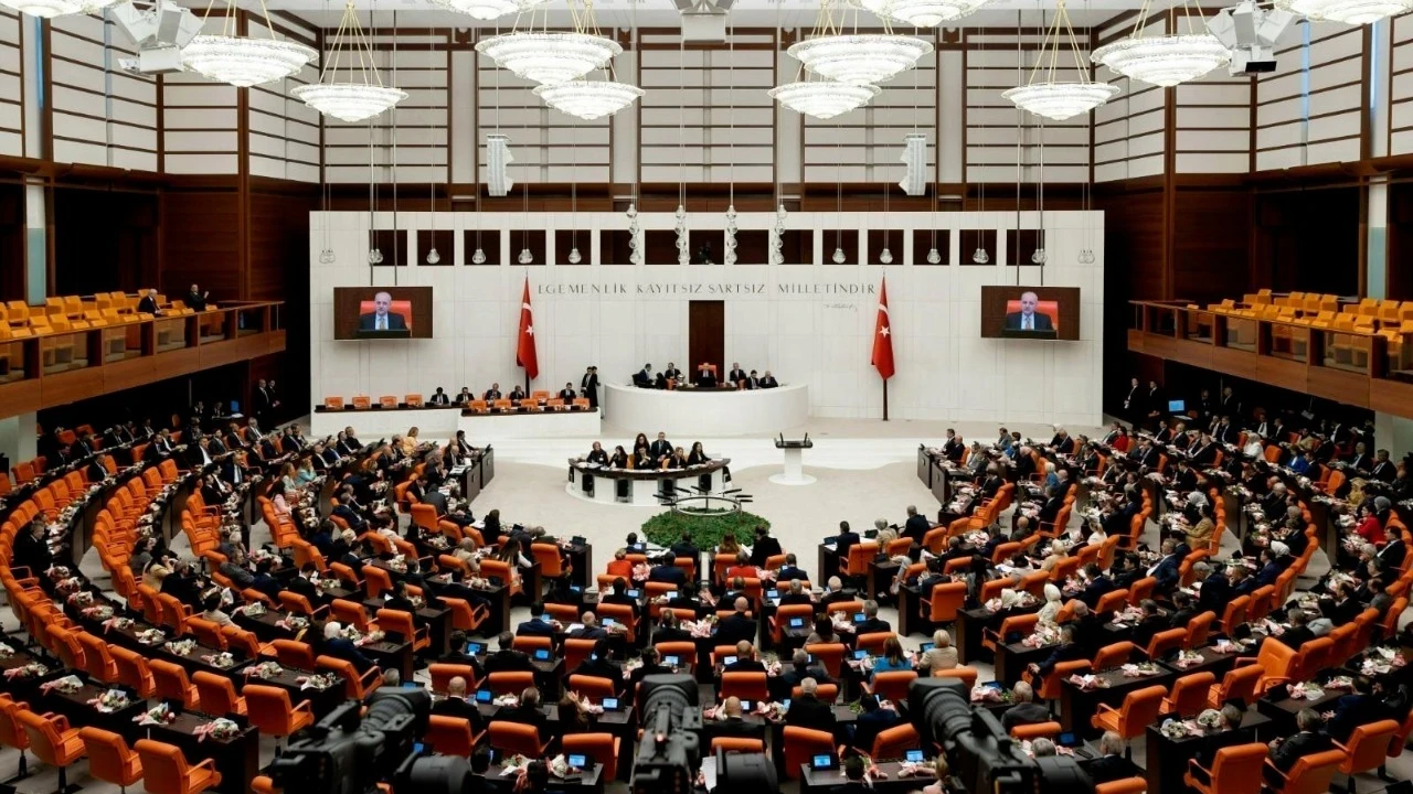 'Suça sürüklenen çocuk' düzenlemesi Meclis'te: 15-18 yaş arasına ağırlaştırılmış müebbet geliyor