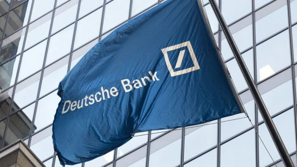 Deutsche Bank altın tahminlerini düşürdü
