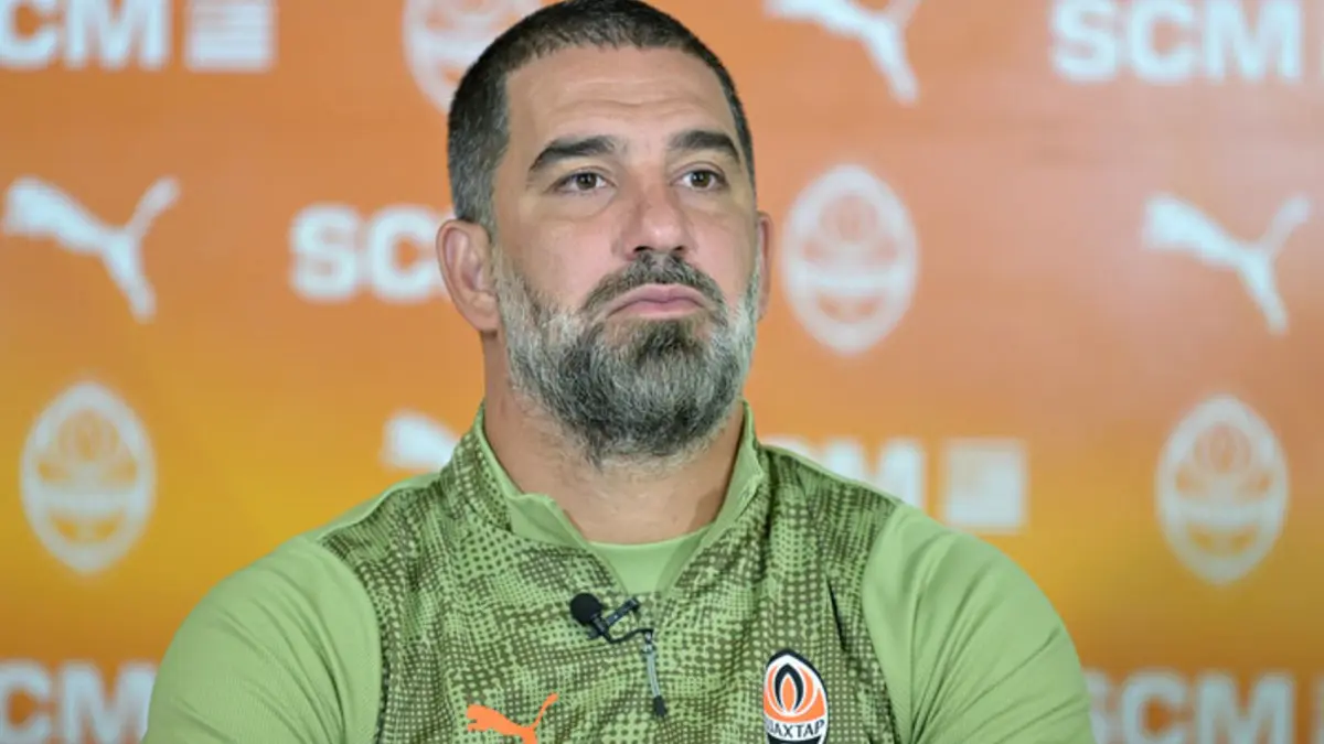 Premier Lig'de Arda Turan sürprizi! Görüşmeler sürüyor