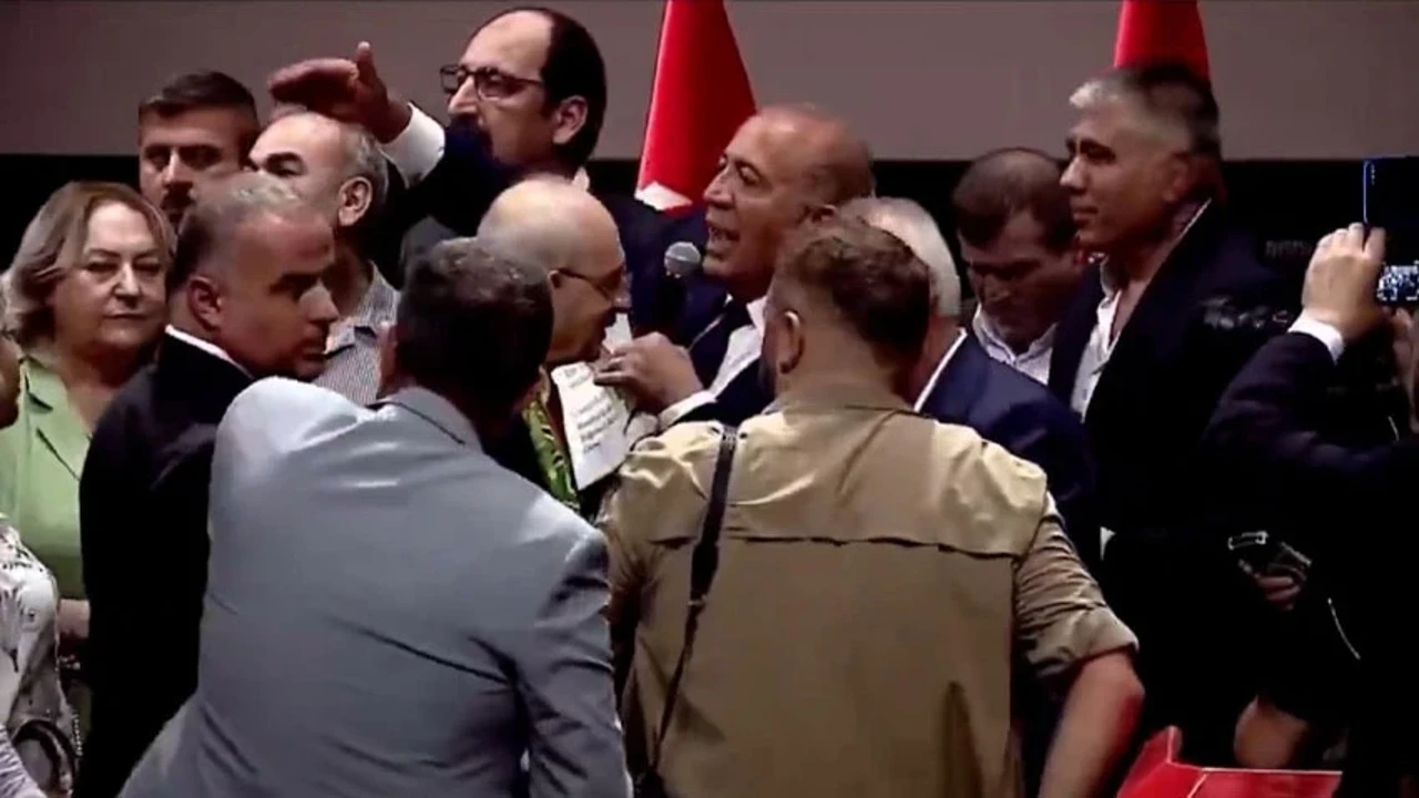 Kılıçdaroğlu'nun töreninde gergin anlar!