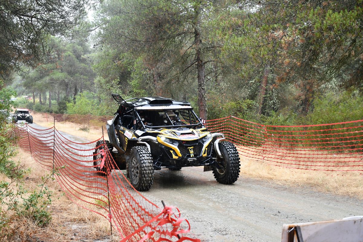 Türkiye Offroad Şampiyonası 4. Ayak Vezirköprü Yarışı'nın orman etabı yapıldı
