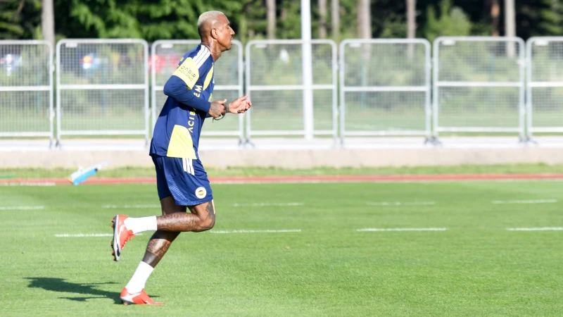 Fenerbahçe'de sakatlık yaşayan Talisca'nın MR sonuçları belli oldu