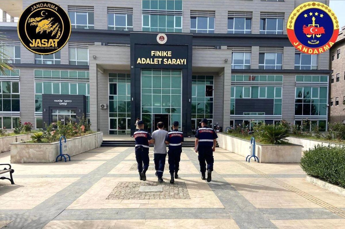 Antalya'da hakkında 21 yılı aşkın hapis cezası bulunan hükümlü yakalandı
