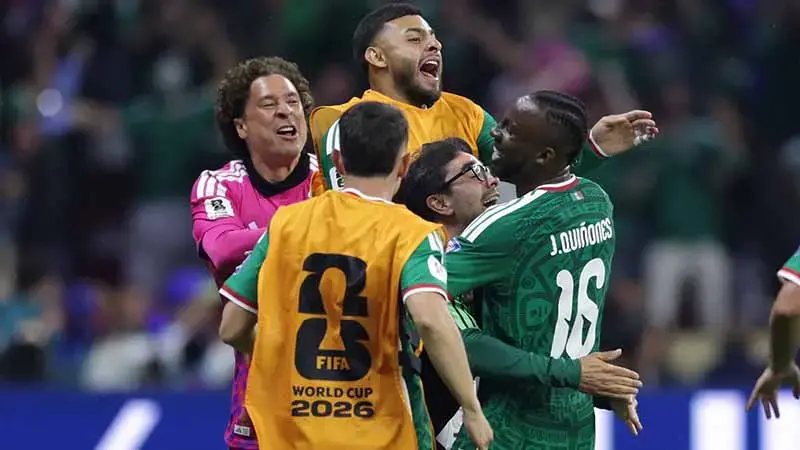 Dünya Kupası’nda henüz gol yemeyen Meksika son 16 turunda