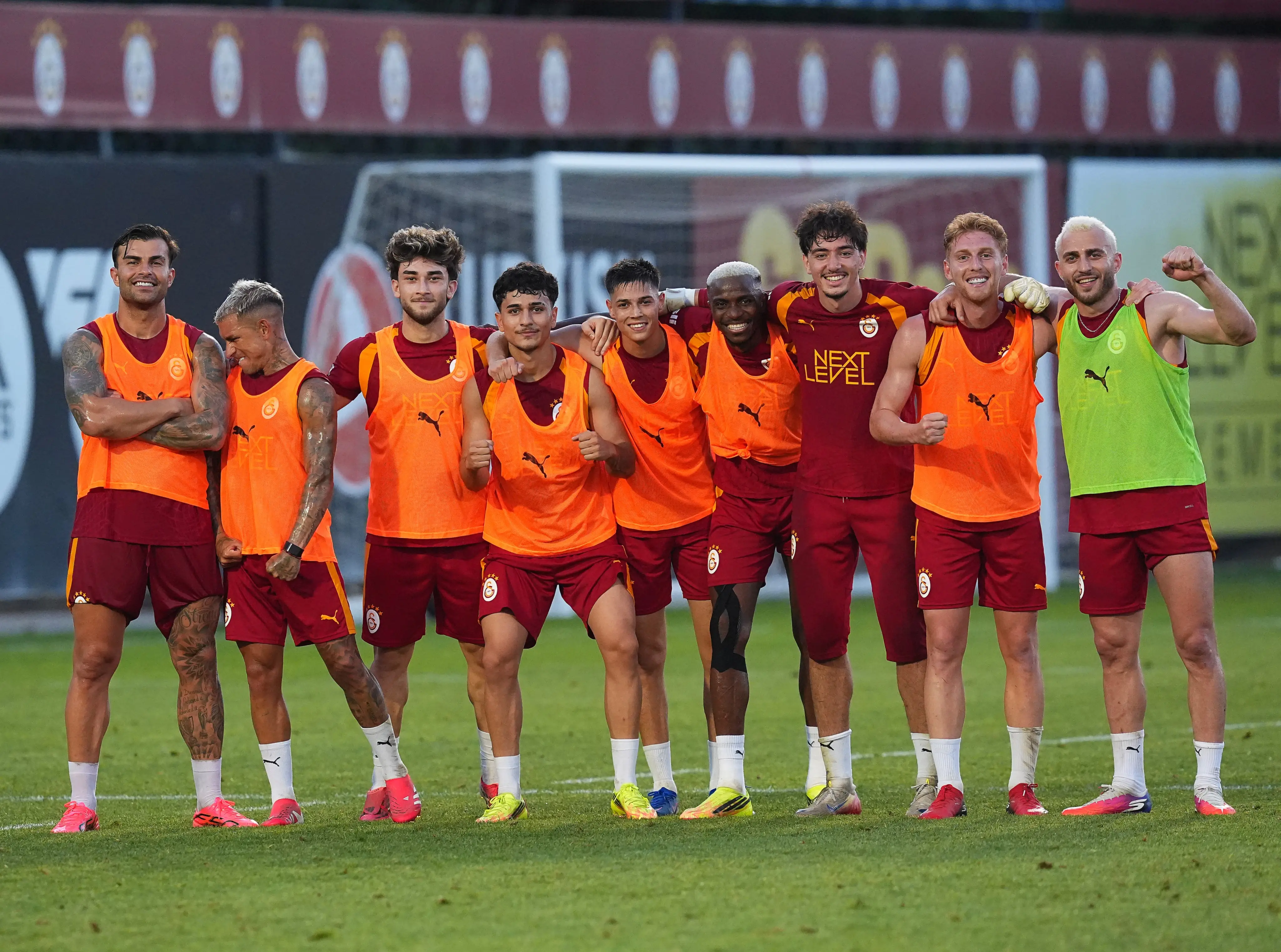 Galatasaray, yeni sezon mesaisini sürdürdü