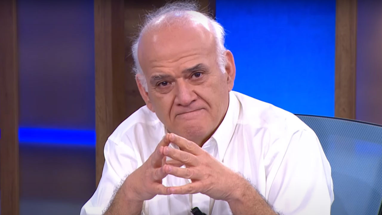 Ahmet Çakar milli takıma ağır yüklendi: 'Sizinle gurur duymuyorum!'