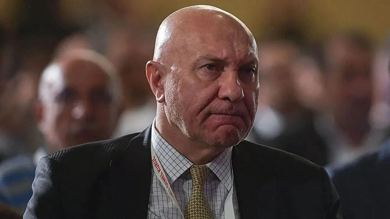 "Burası kanarya sevenler derneği değil" dedi ortalık karıştı: Ağzını burnunu kırarım senin!
