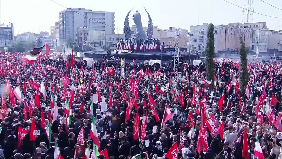 İran'ın eski lideri Ayetullah Ali Hamaney için cenaze törenleri düzenleniyor