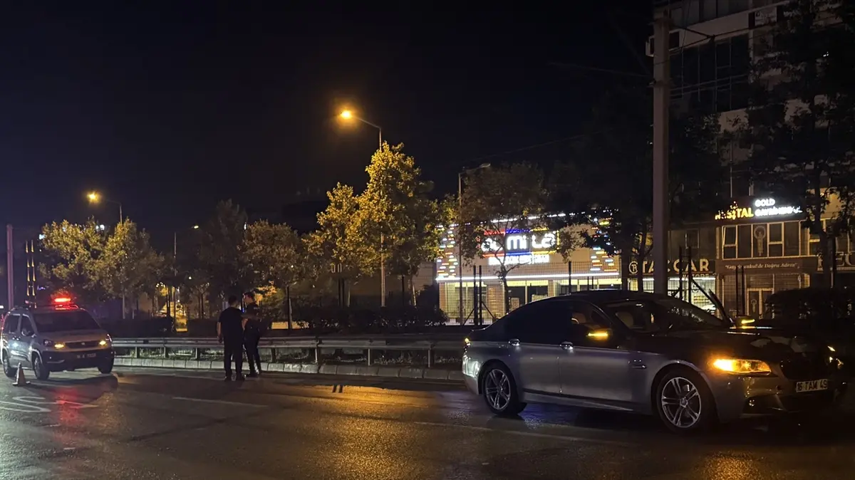 Nilüfer'de feci kaza: Otomobilin çarptığı yaya ağır yaralandı