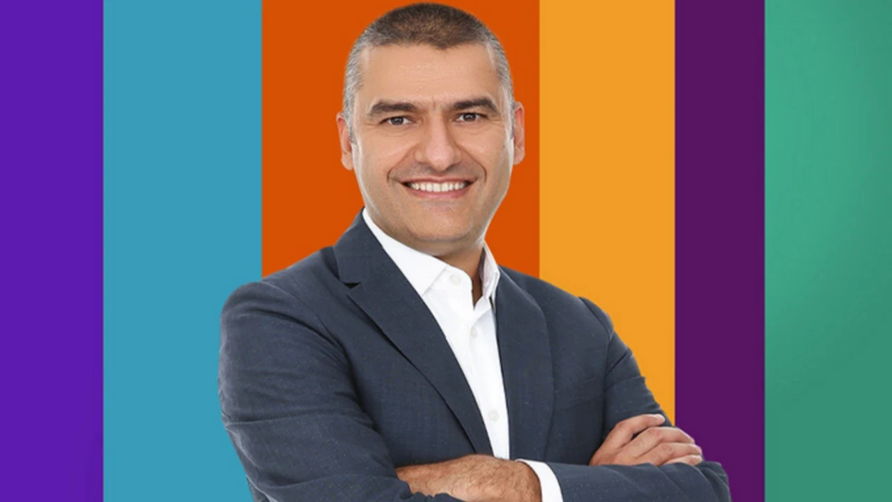 Hepsiburada'da bayrak değişimi (Ender Özgün kiimdir?)