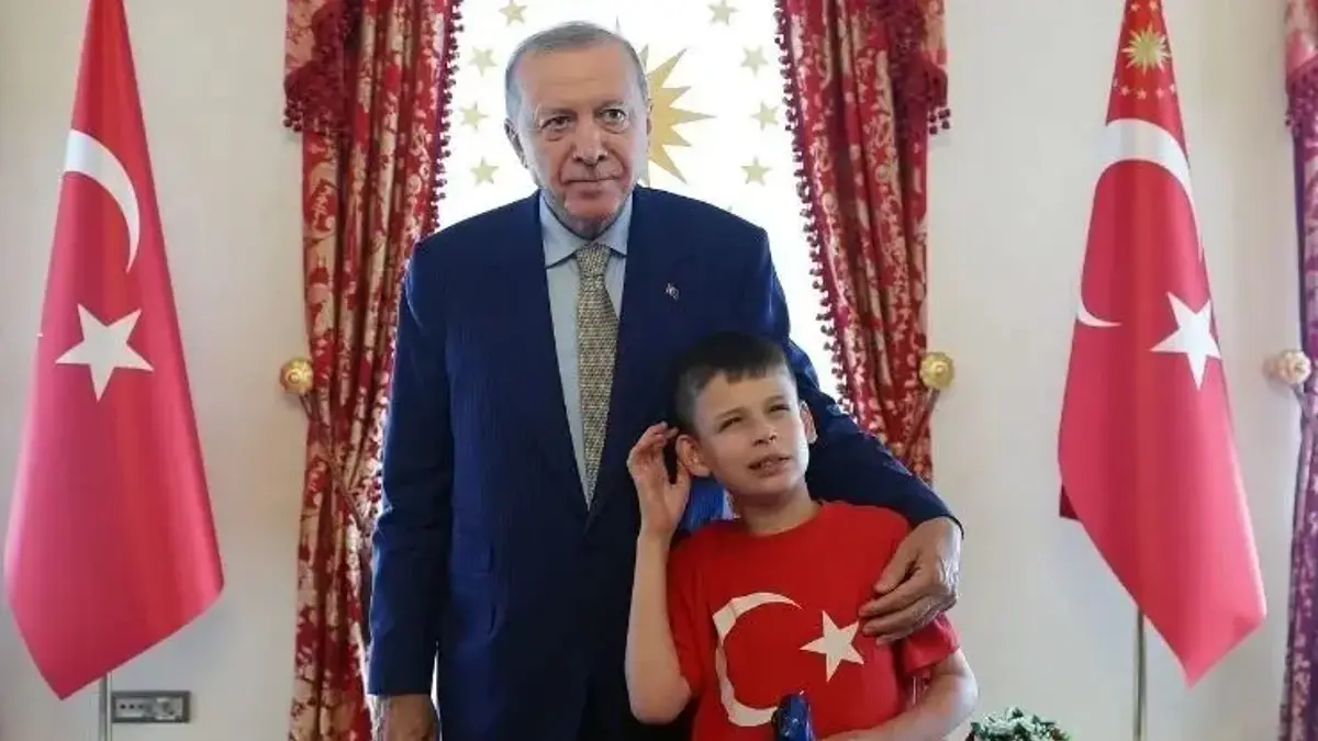 Cumhurbaşkanı Erdoğan, 'Cake Not Hate' kampanyasıyla tanınan Harris'i kabul etti