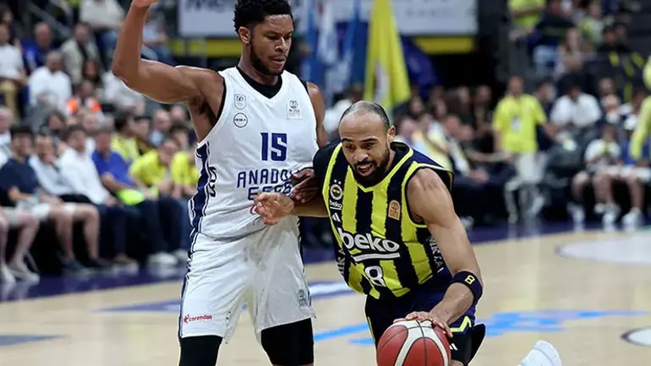 Fenerbahçe Beko, Anadolu Efes’i 73-72 mağlup etti