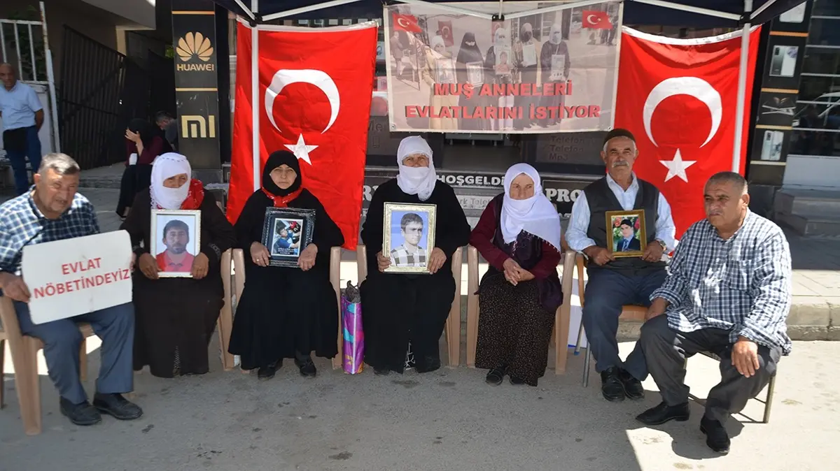 Muşlu aileler evlat nöbetinden vazgeçmiyor! 11 yıllık oğul hasreti