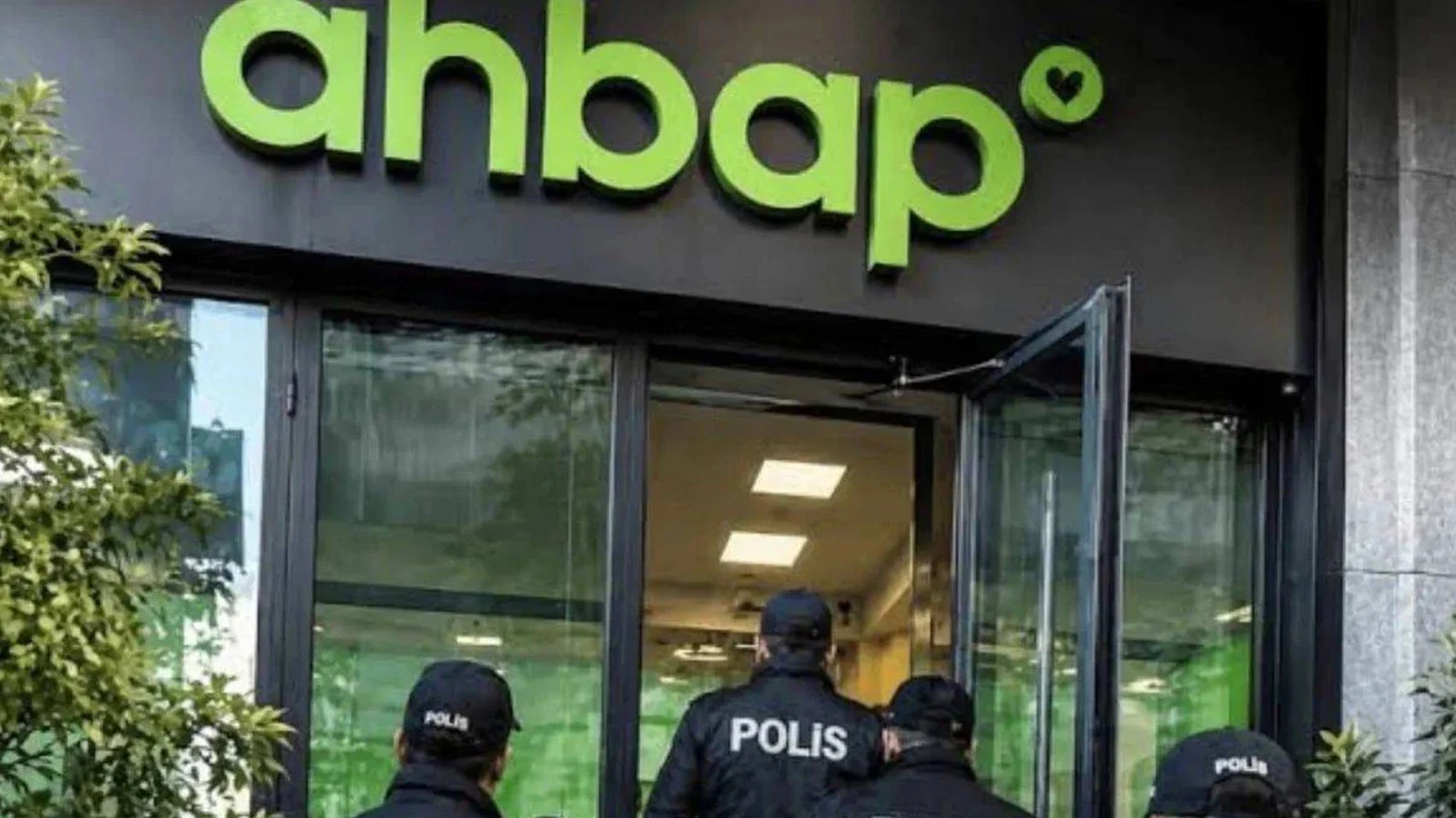 Ahbap soruşturması: Derneğin kritik ismi noterde işlem yaparken yakalandı