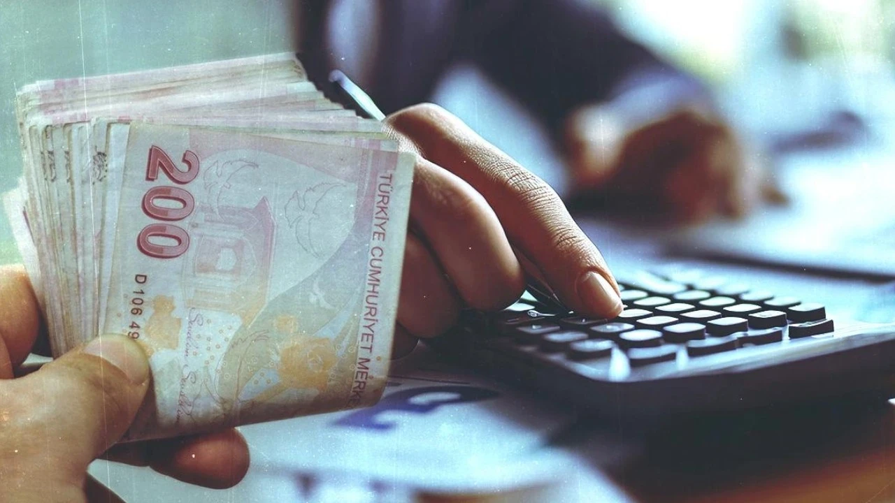 AKP kaynakları: Asgari ücrete ara zam yok