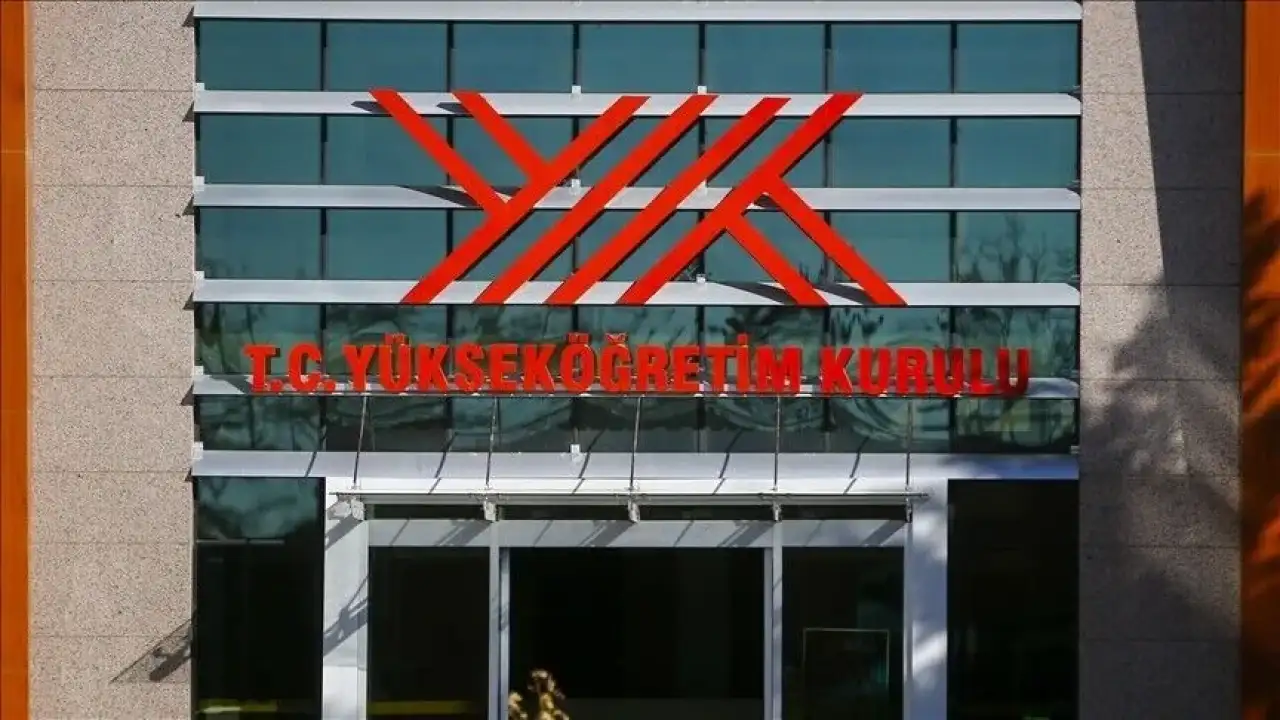 YÖK, depremzede öğrenciler için özel öğrencilik hakkını bir yıl daha uzattı