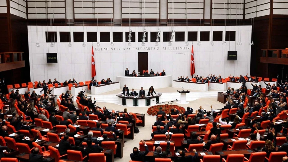 12. Yargı Paketi kabul edildi: IBAN, miras, icra ve noterlikte önemli değişiklikler