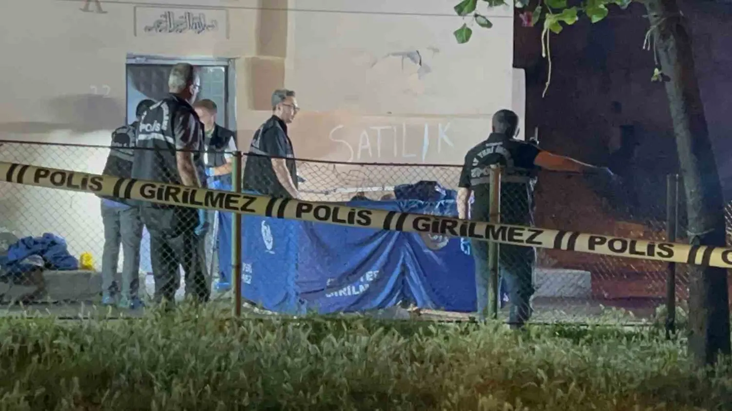 Sokak ortasında tartışma kanlı bitti! Karı koca hayatını kaybetti