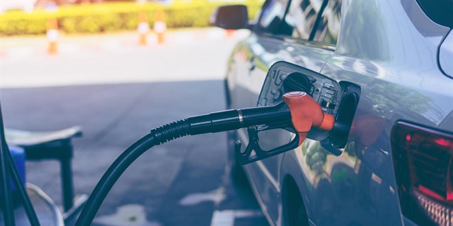 Benzine zammın ardından indirim geliyor