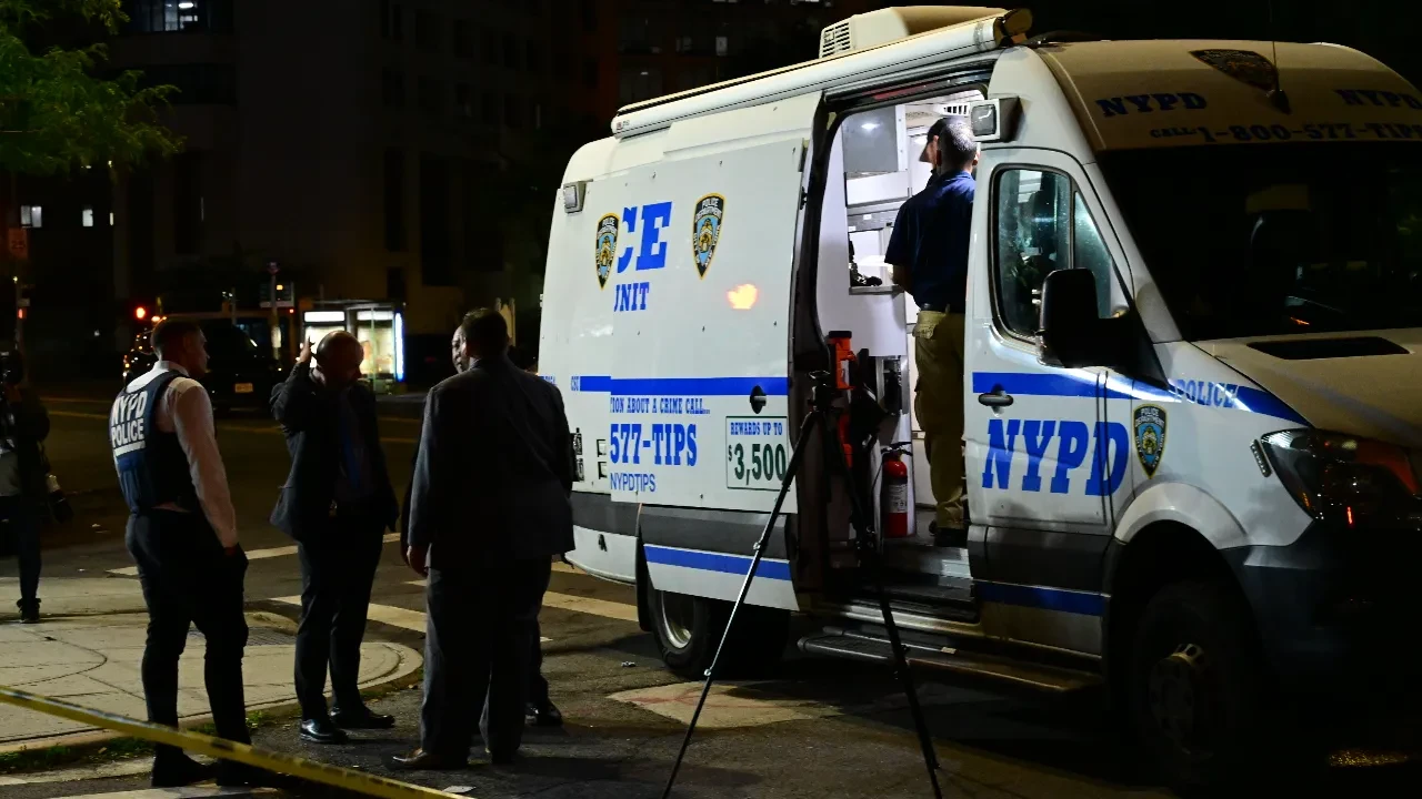 New York'ta silahlı saldırı: 4'ü çocuk 8 kişi vuruldu!