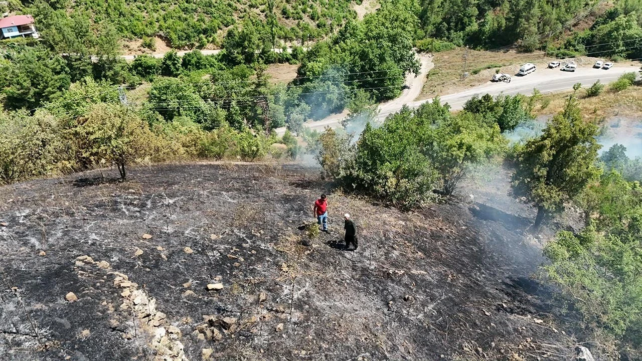 Adana’da endişelendiren görüntü! Alevlerle savaş sürüyor