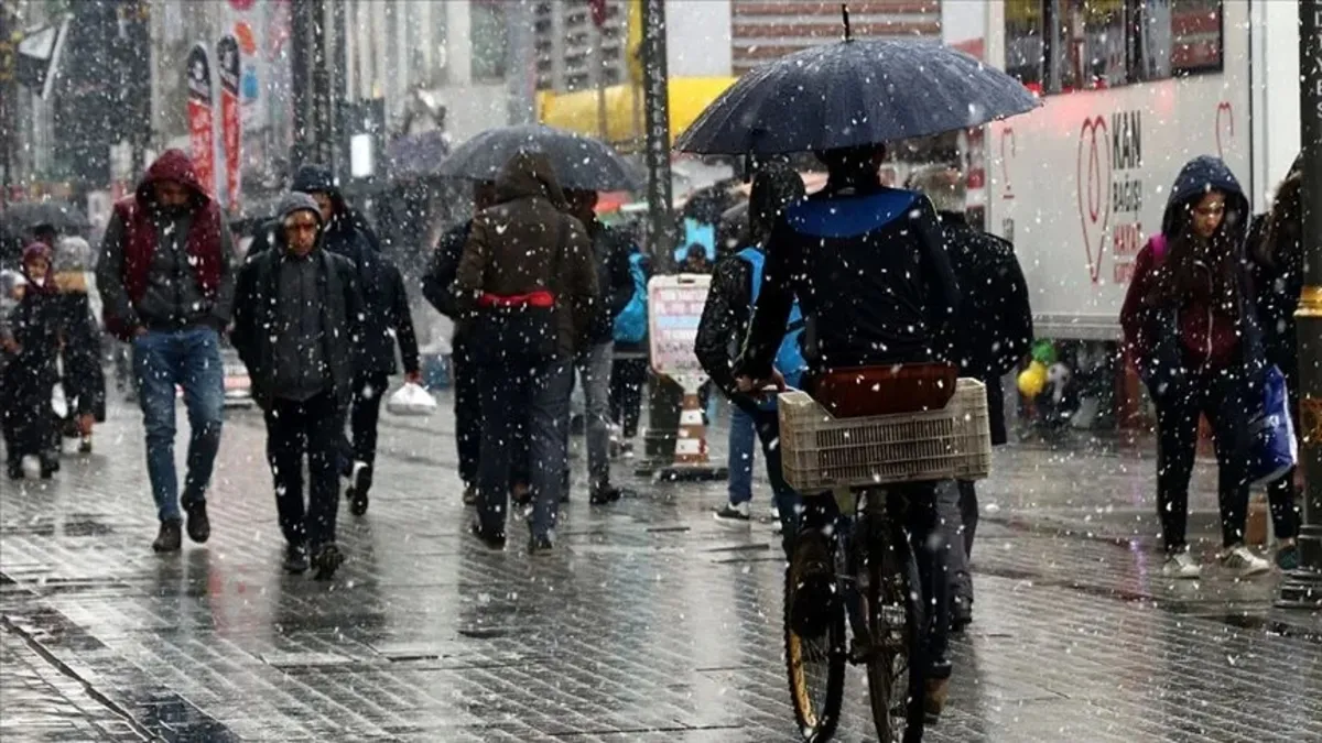 Meteoroloji’den 81 ile uyarı! Güneş yerini gök gürültülü sağanağa bırakıyor!