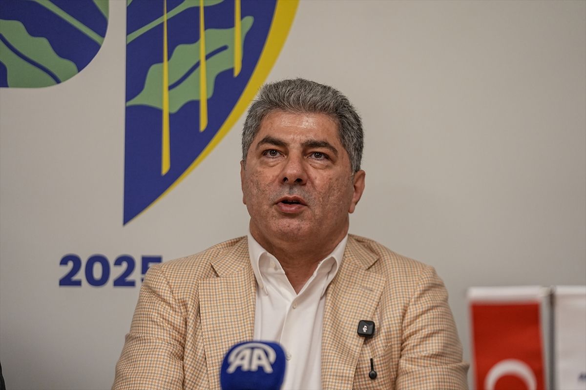 Safi: 'Fenerbahçe uyutuluyor, ayağa kalkmalı'