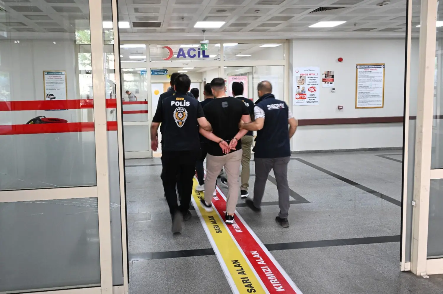 Siirt merkezli yasa dışı bahis operasyonu: 10 gözaltı
