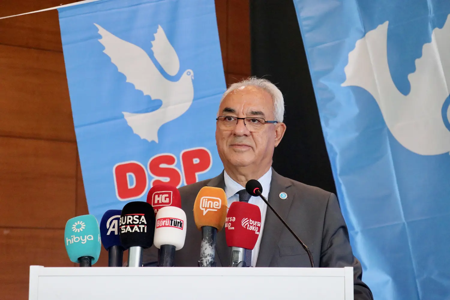 Özel ve ekibine tüm kapıları kapattılar! Aksakal: DSP kirli siyasetçilerin yıkanacağı çamaşır makinesi olmadı