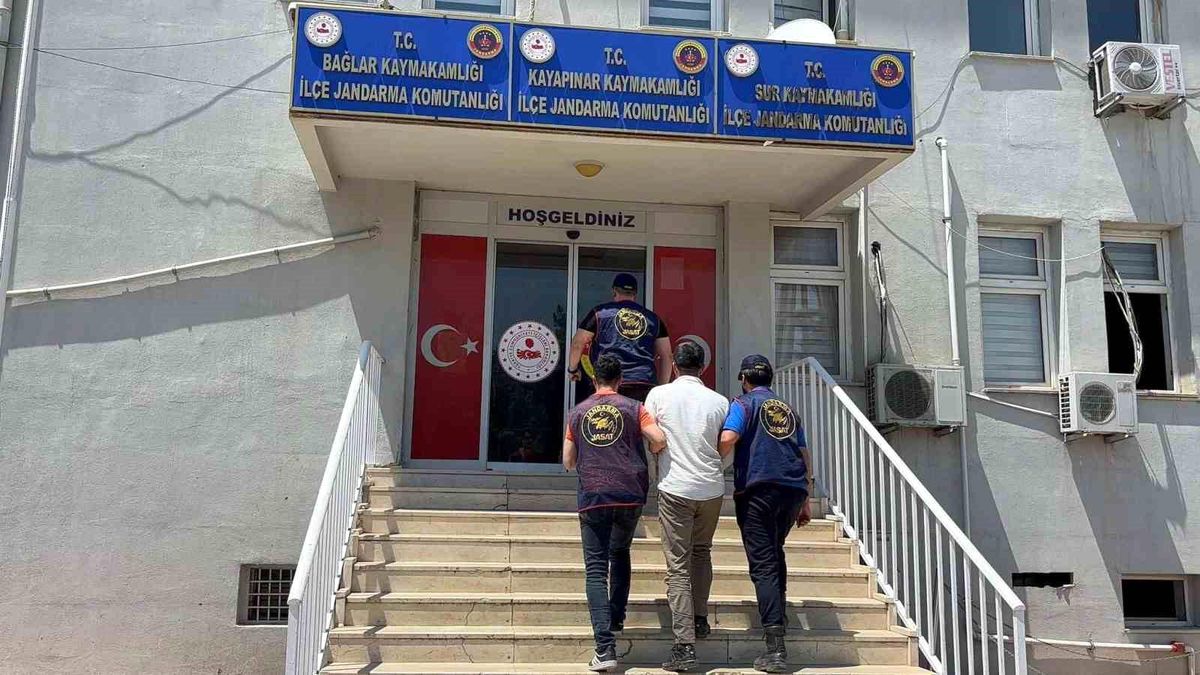 Diyarbakır'da haklarında kesinleşmiş hapis cezası bulunan 141 kişi yakalandı
