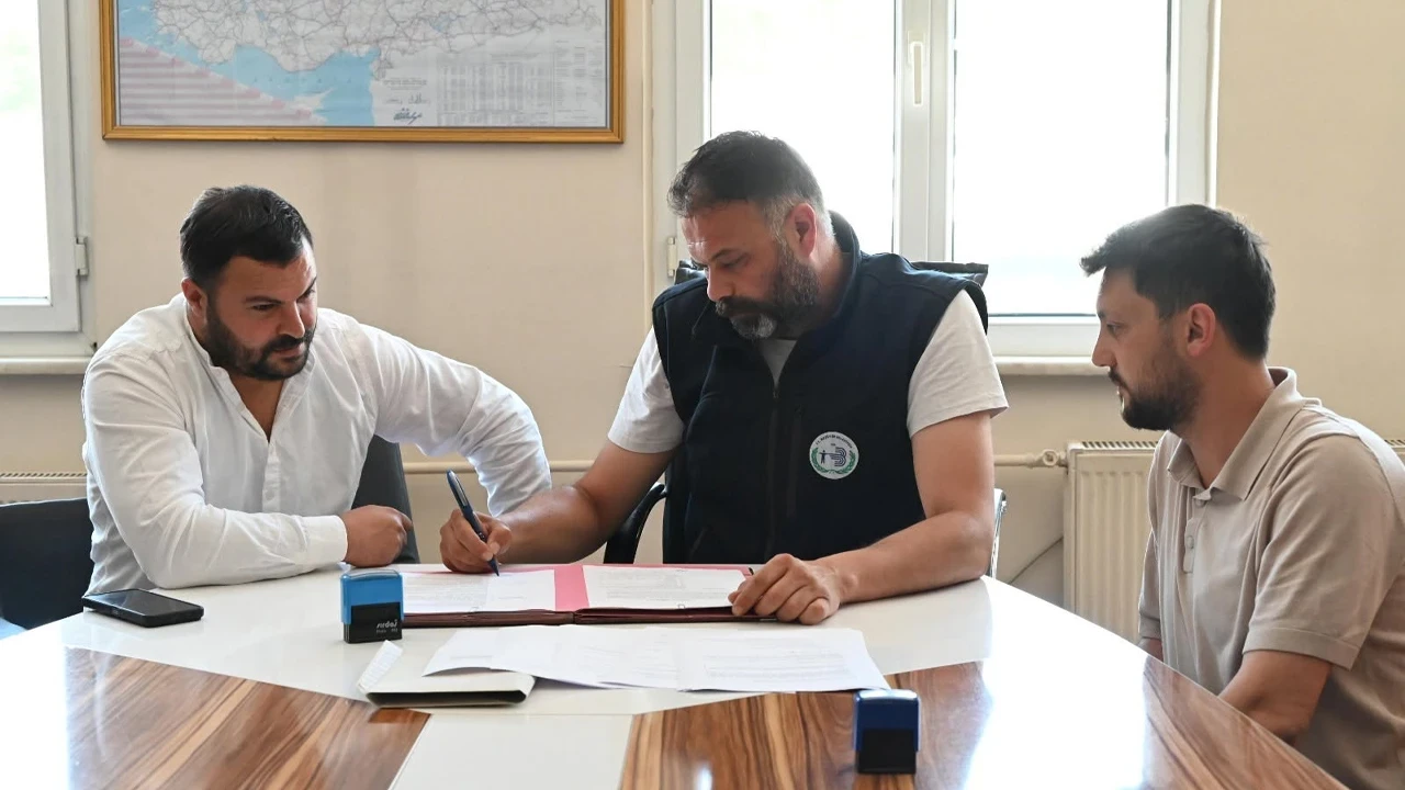 Bozüyük Belediyesinde enerji maliyetini azaltacak önemli projede imzalar atıldı