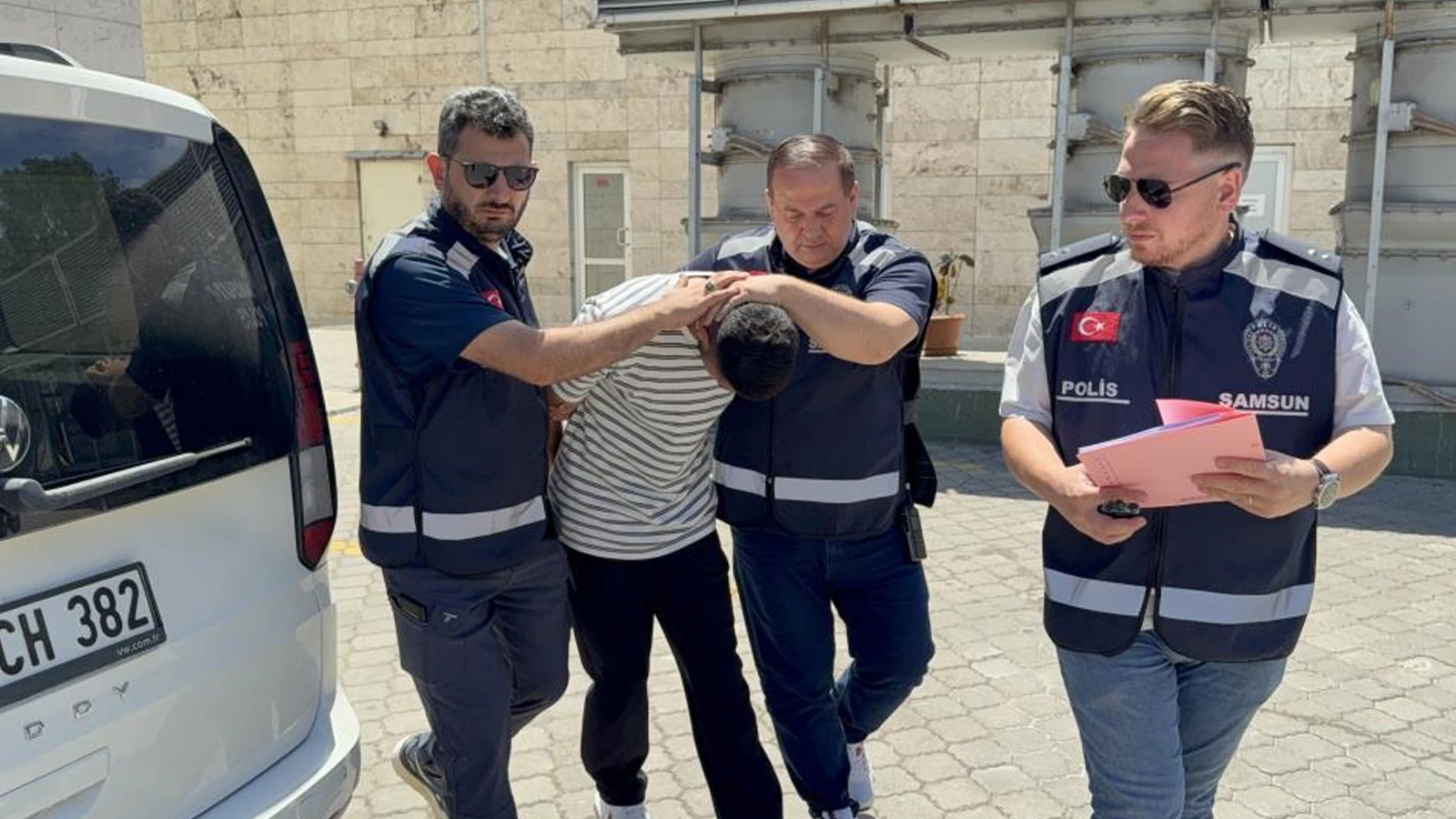 Sokakta cinsel saldırı şüphelisi tutuklandı