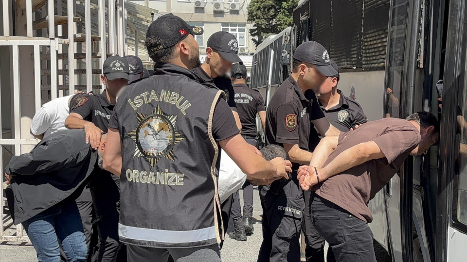 Suç örgütlerine 48 operasyon! 841 kişiye adli işlem