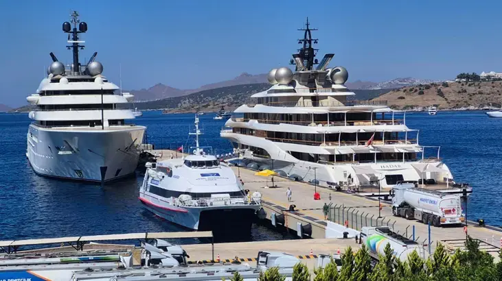 Bodrum'a servet demirledi! 21 tankerle 615 ton yakıt ikmali yapıldı