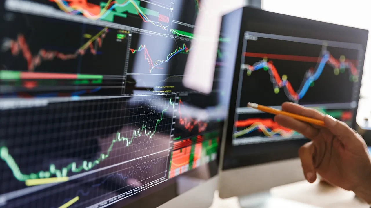 Forex maskesiyle milyonluk vurgun! Patron kundakta bebeğini bırakıp kaçtı