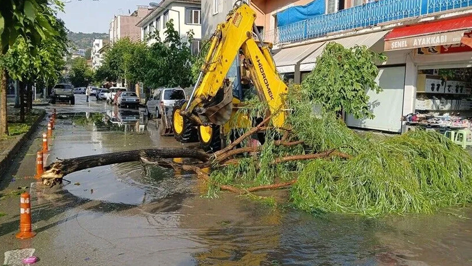 MGM Ankara ve İstanbul dahil 35 il için yağmur alarmı verdi