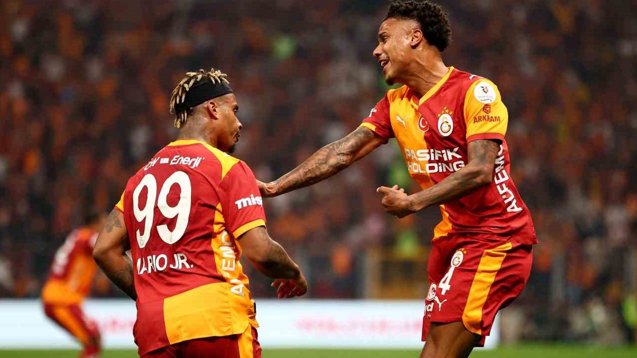 "İmza parası" krizinde yeni gelişme: Galatasaray'a yıldız oyuncudan müjde